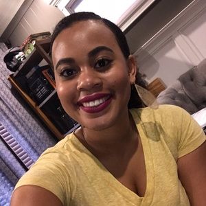 Meet your Posher, Courtney